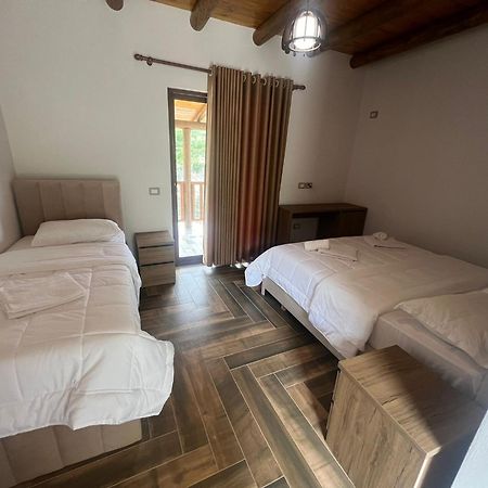 Guest House Bracaj Corovode Экстерьер фото