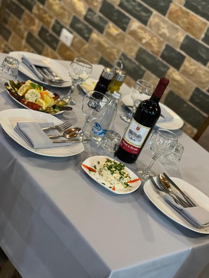 Guest House Bracaj Corovode Экстерьер фото