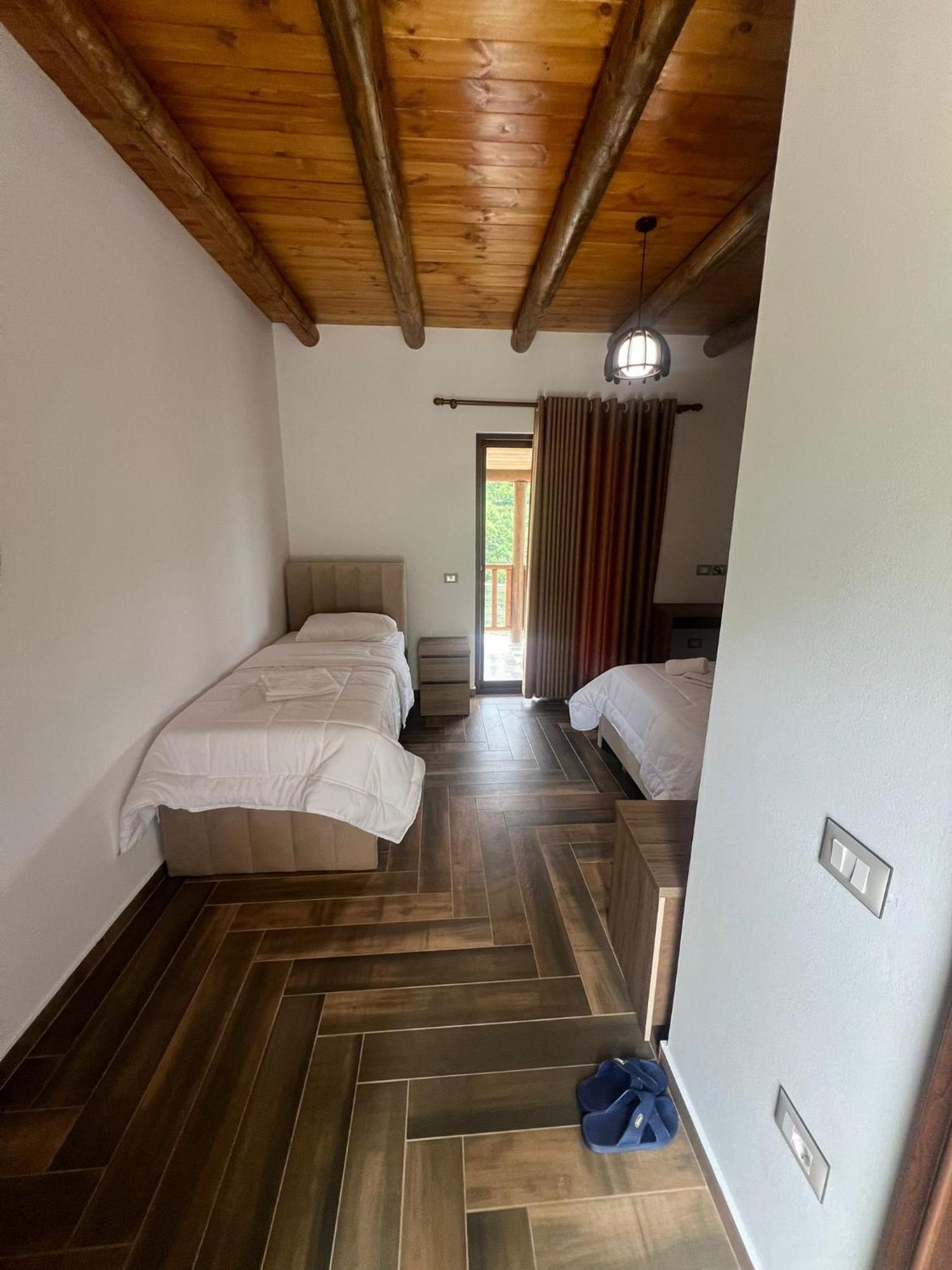 Guest House Bracaj Corovode Экстерьер фото