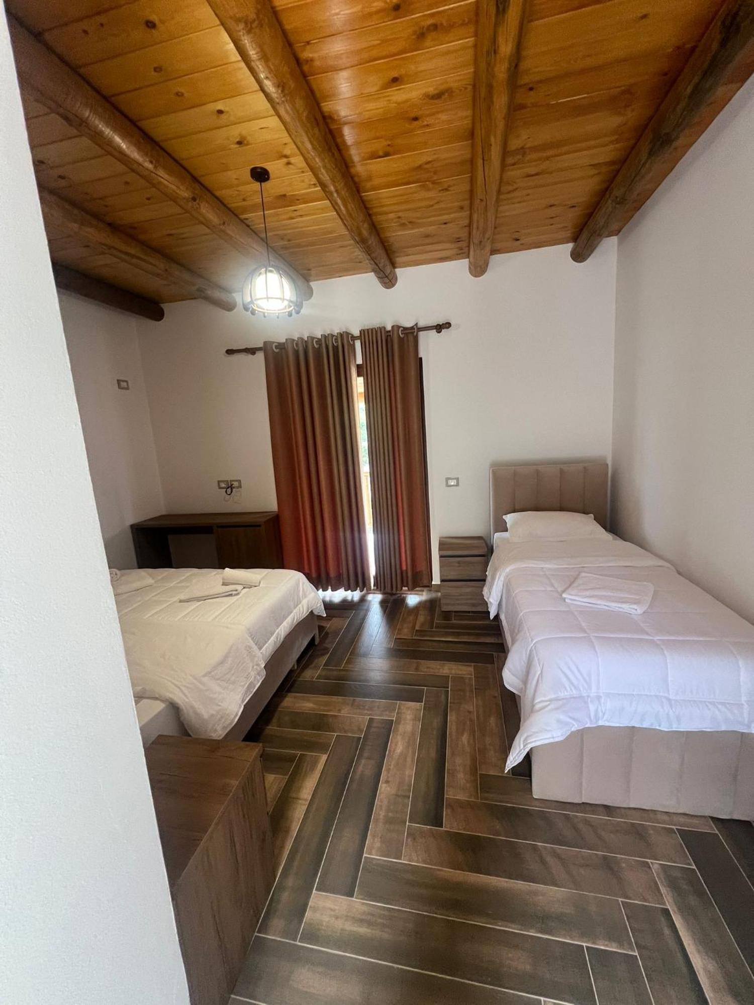 Guest House Bracaj Corovode Экстерьер фото