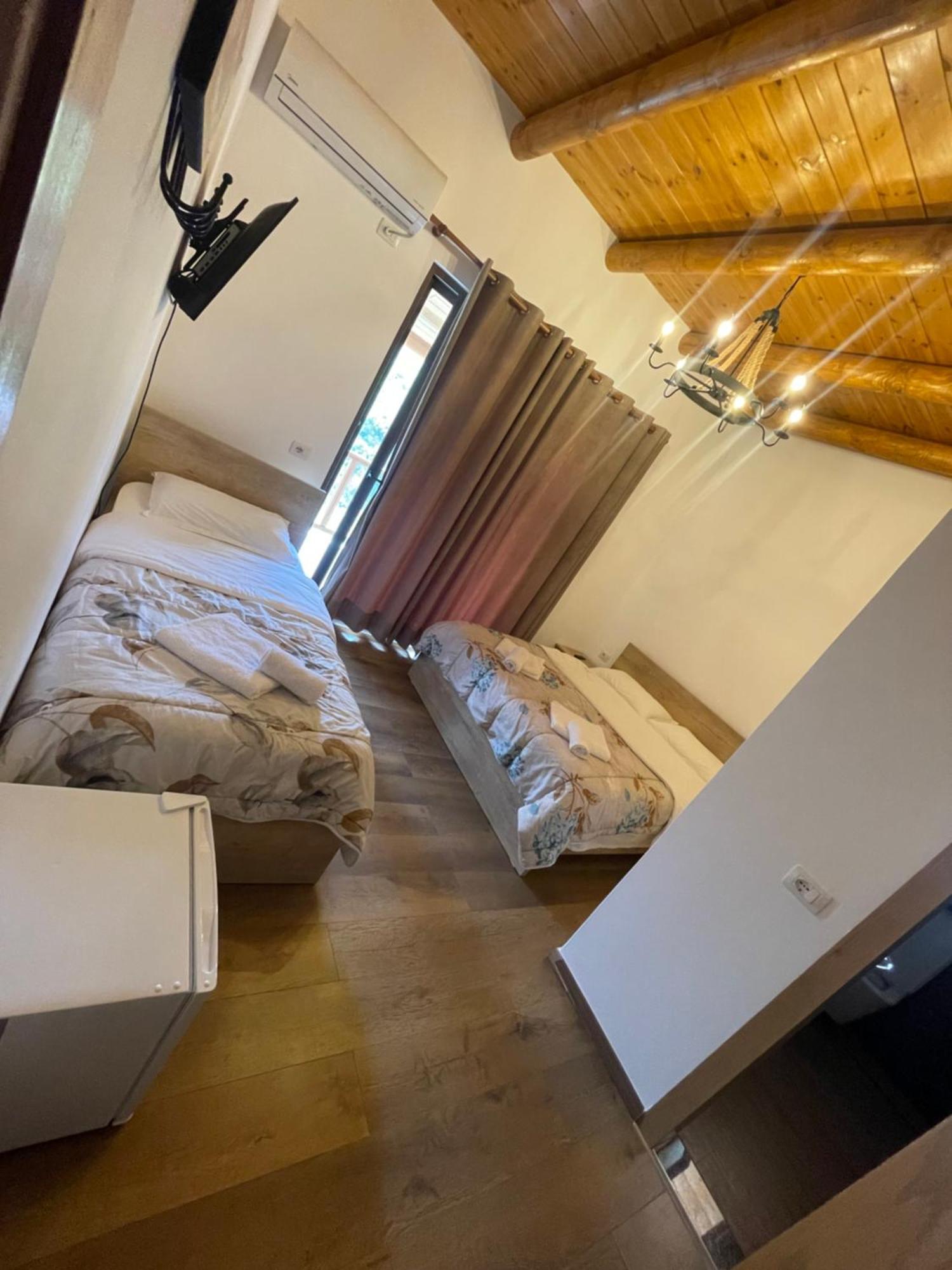 Guest House Bracaj Corovode Экстерьер фото