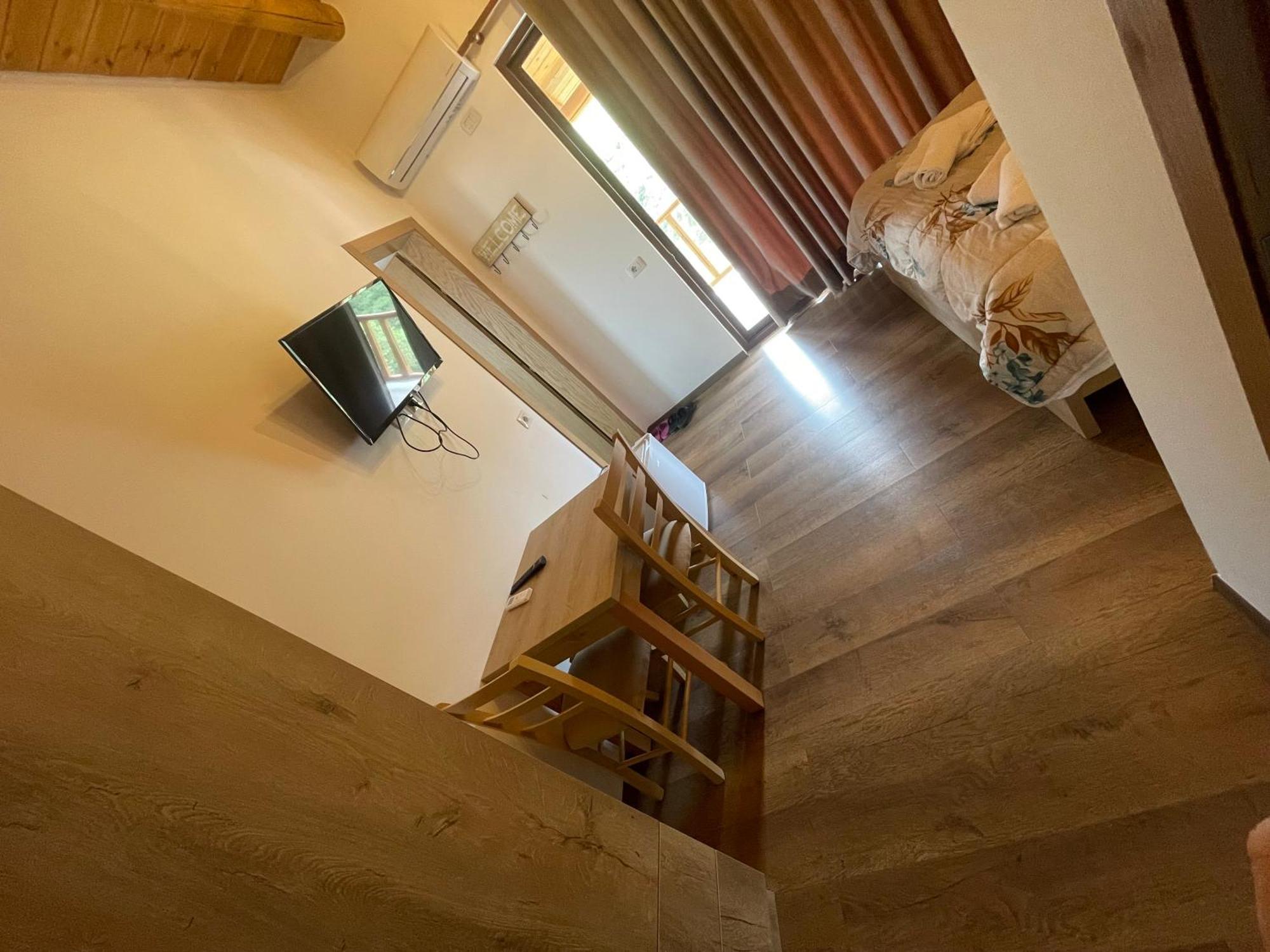 Guest House Bracaj Corovode Экстерьер фото