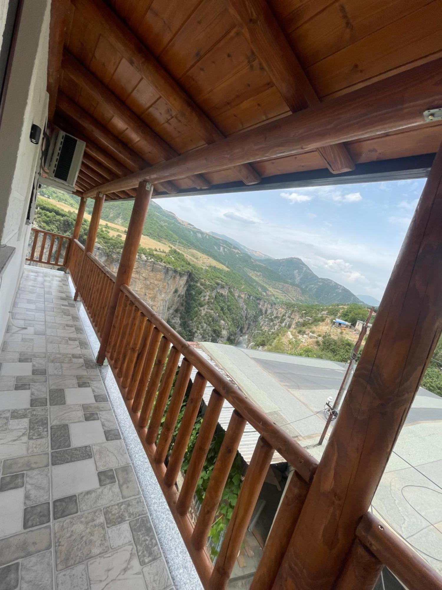 Guest House Bracaj Corovode Экстерьер фото