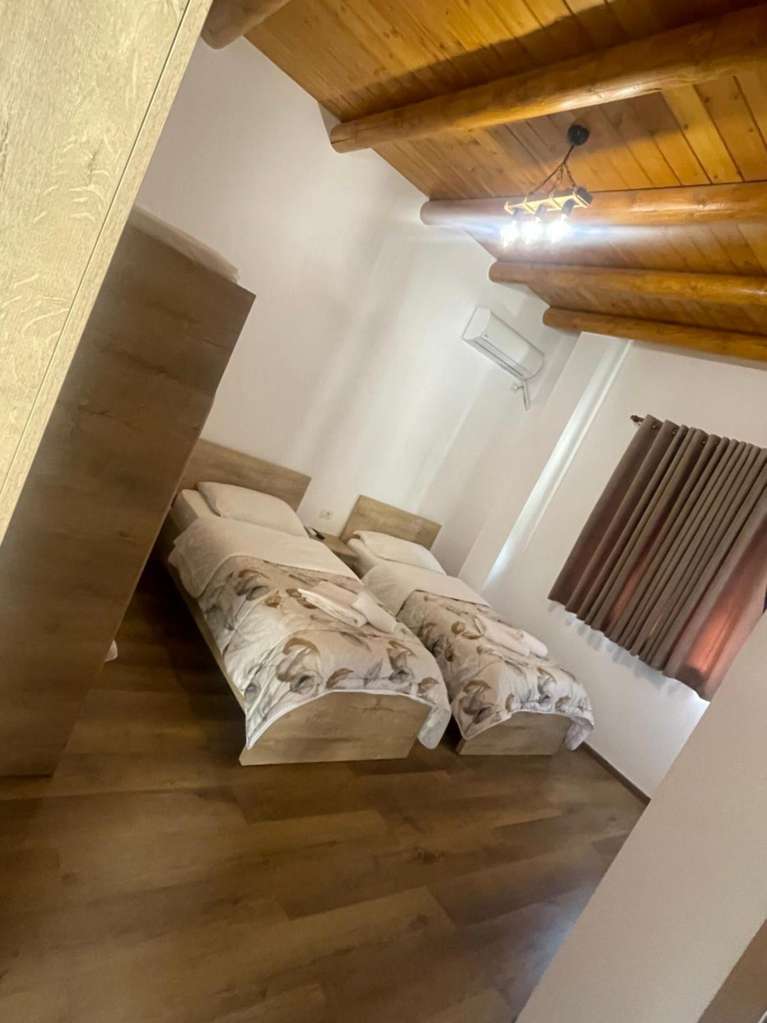 Guest House Bracaj Corovode Экстерьер фото