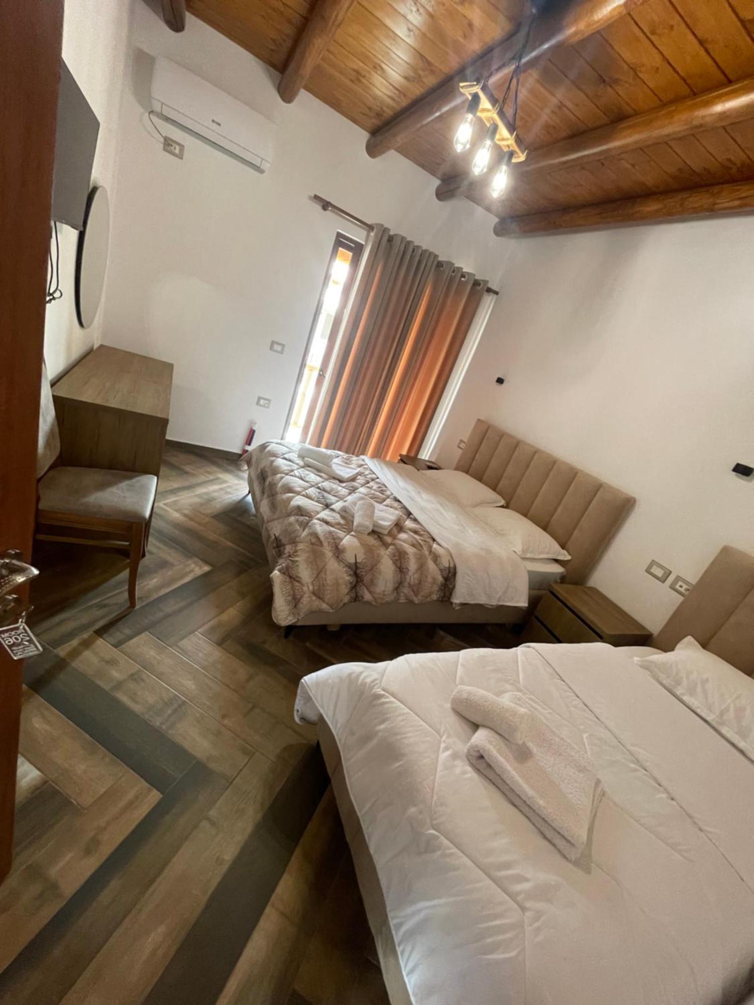 Guest House Bracaj Corovode Экстерьер фото